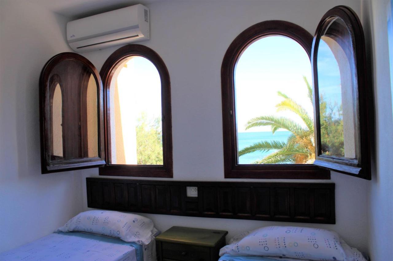 אל קאמפיו Bungalo En Primera Linea De La Playa מראה חיצוני תמונה